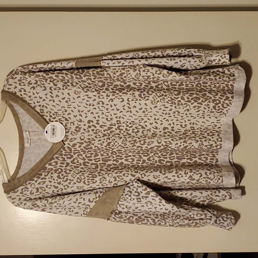 Leopard Top
